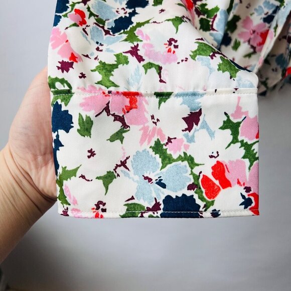 Cinq a sept Rou floral print wrap top , multi color, Size M - Picture 8 of 11